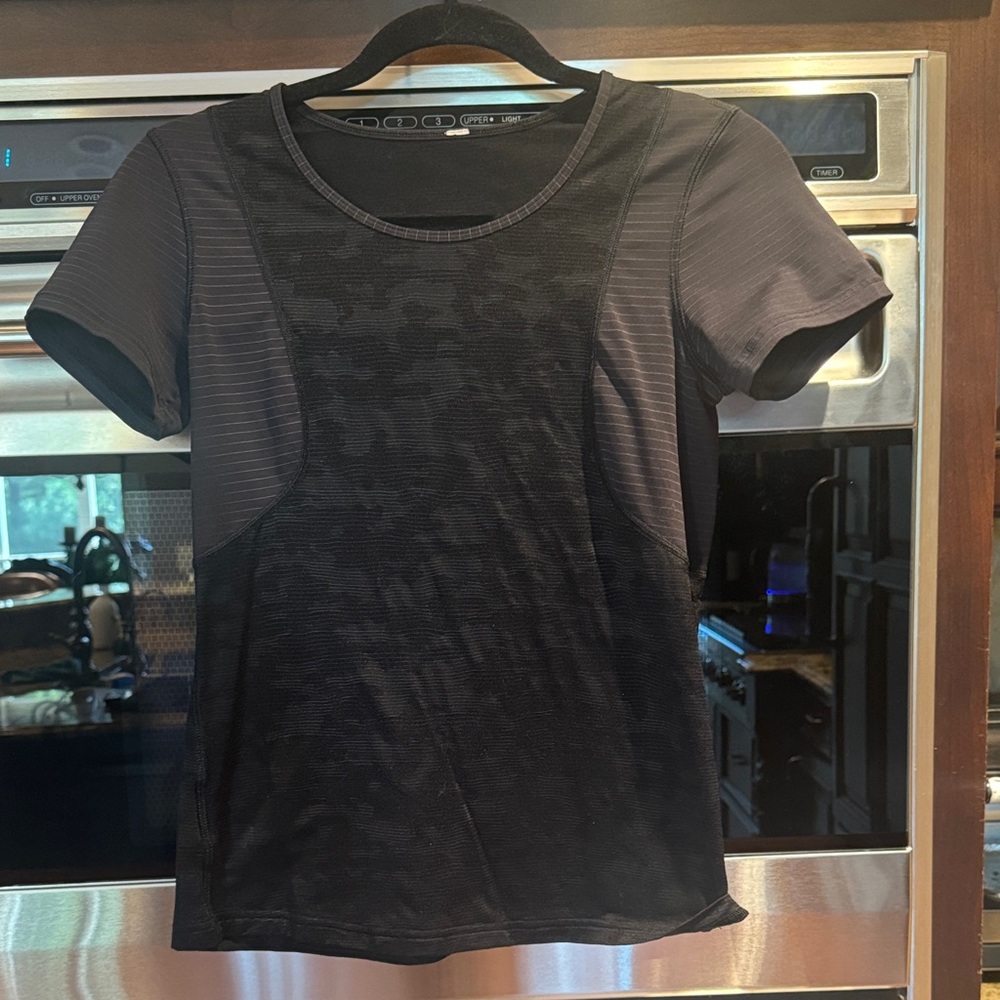 Lululemon Black Camouflage Women's Top